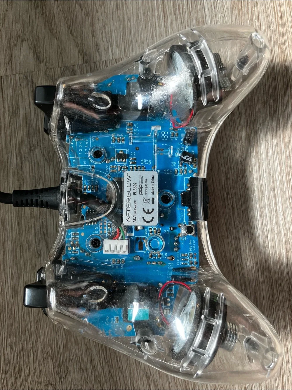 Microsoft two wired